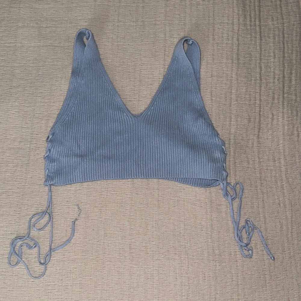 Debut light blue going out top